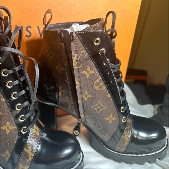 Louis Vuitton Star Trail Ankle Boot - Picture 8 of 11